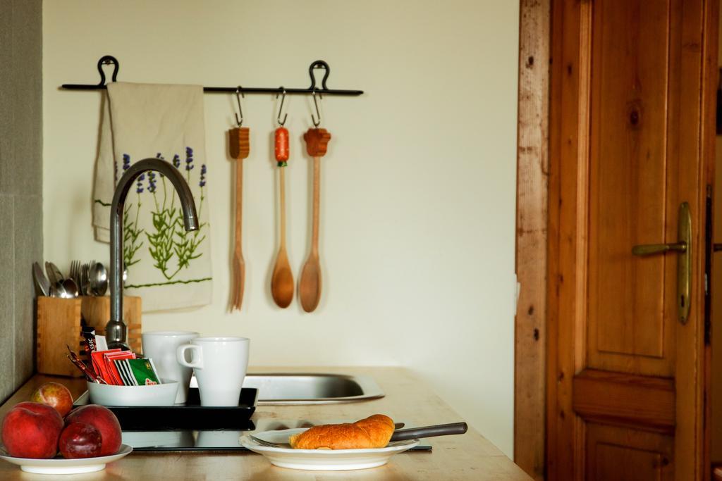 Cascina Delle Mele Bed & Breakfast Vittuone Exterior photo