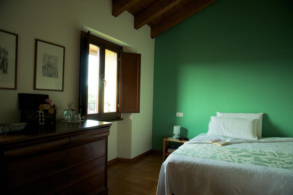 Cascina Delle Mele Bed & Breakfast Vittuone Exterior photo