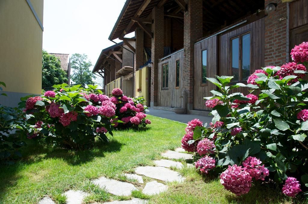 Cascina Delle Mele Bed & Breakfast Vittuone Exterior photo