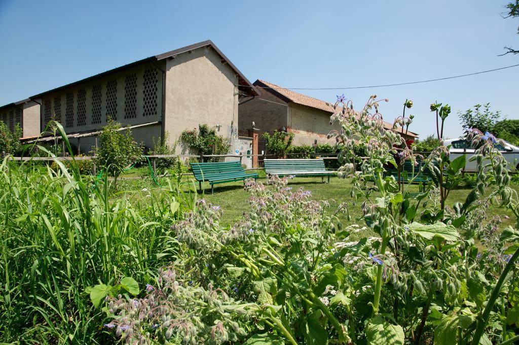 Cascina Delle Mele Bed & Breakfast Vittuone Exterior photo