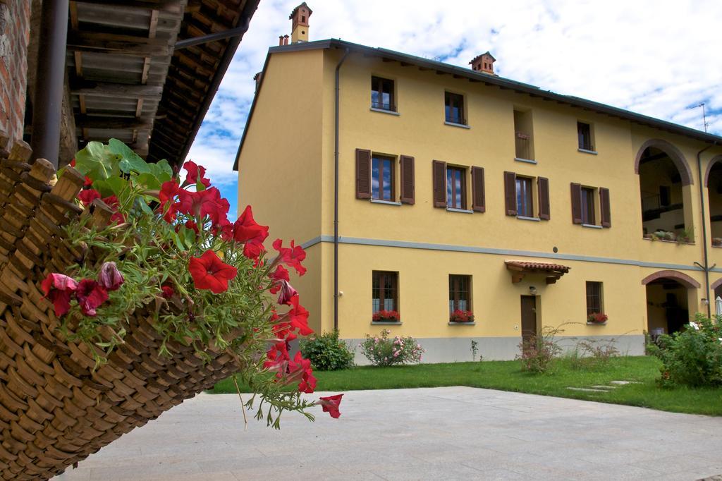 Cascina Delle Mele Bed & Breakfast Vittuone Exterior photo