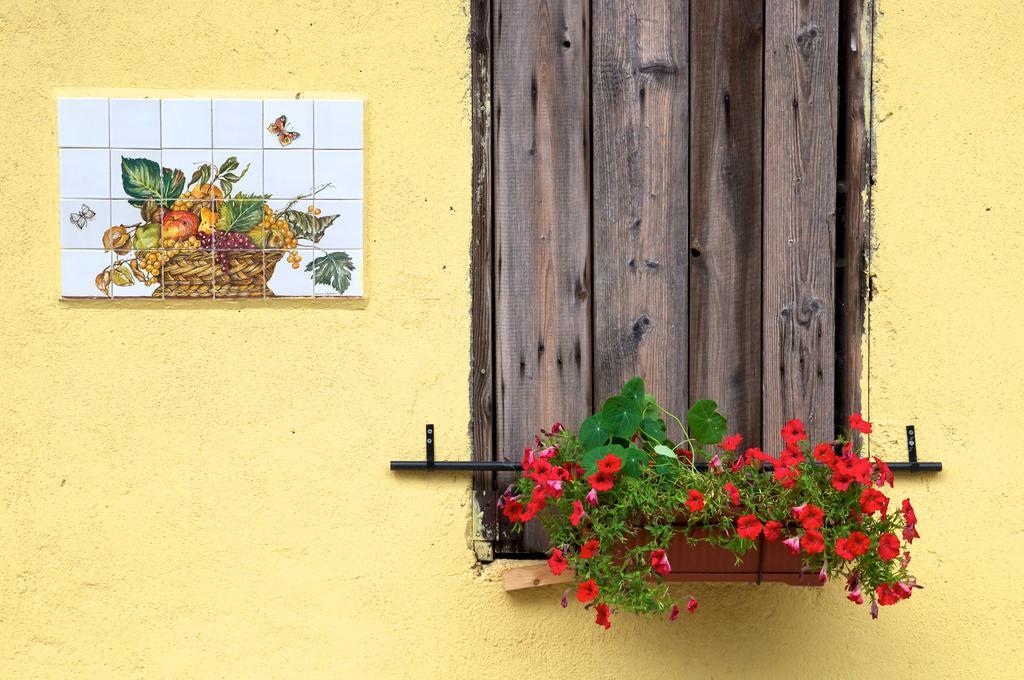 Cascina Delle Mele Bed & Breakfast Vittuone Exterior photo